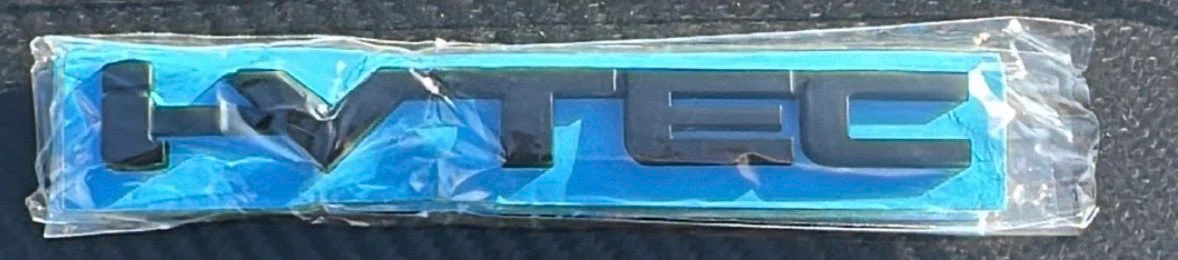 2022-2025 11th Gen Civic Black Out Rear Emblems - Image 3